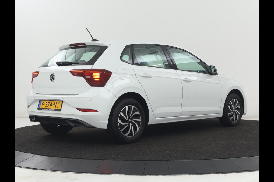 Volkswagen Polo 1.0 TSI Life | Navigatie | Parkeerhulp | Carplay | Adaptive Cruise | Full LED | Digital Cockpit | Airco | Bluetooth | DAB | Lichtmetalen velgen