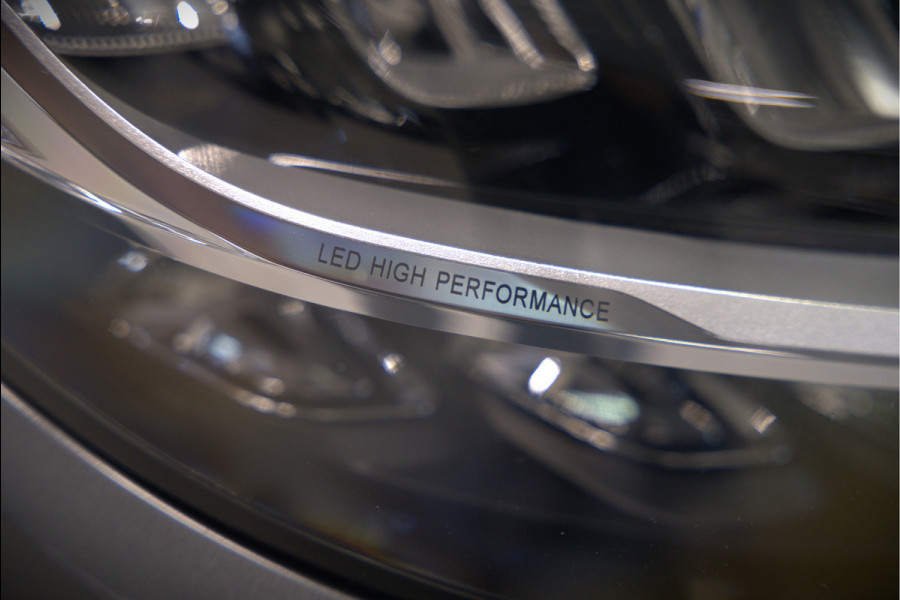 Mercedes-Benz C-Klasse Estate 160 Business Solution AMG Limited | Stoelverwarming | Cruise Control | Camera | Navigatie | Keyless | Trekhaak | Digitale Tellers | Dealer Onderhouden | LED High Performance | NAP