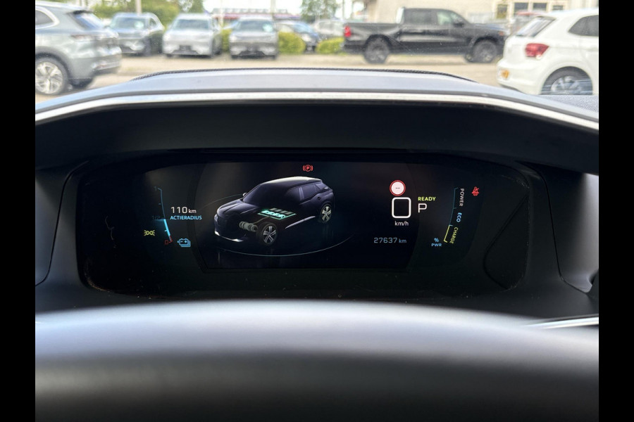 Peugeot e-2008 EV Allure Pack 50 kWh | 93,9% SOH | Navi | Achteruitrijcamera | Cruise Control | Climate Control | Dealer onderhouden |