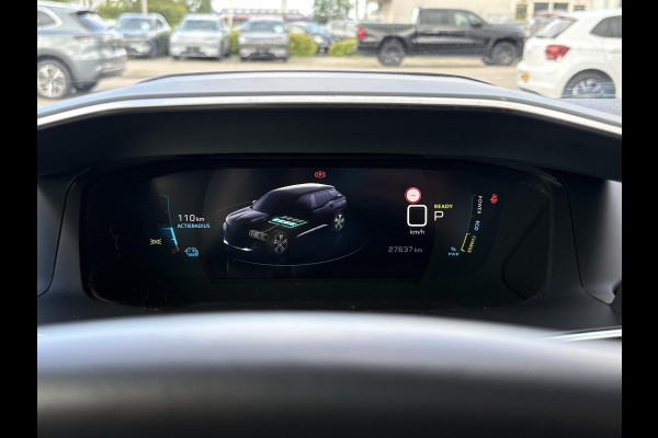 Peugeot e-2008 EV Allure Pack 50 kWh | 93,9% SOH | Navi | Achteruitrijcamera | Cruise Control | Climate Control | Dealer onderhouden |