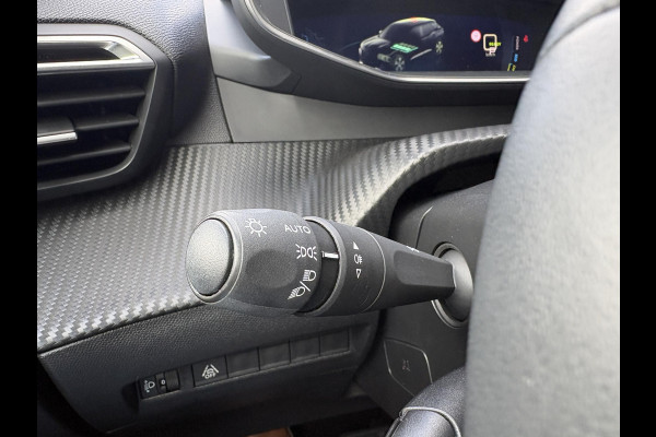 Peugeot e-2008 EV Allure Pack 50 kWh | 93,9% SOH | Navi | Achteruitrijcamera | Cruise Control | Climate Control | Dealer onderhouden |
