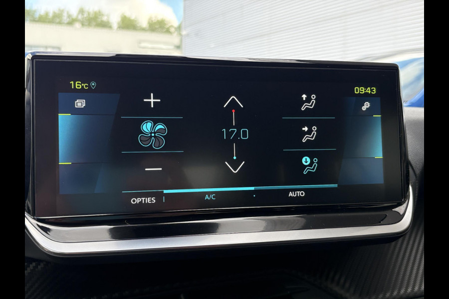 Peugeot e-2008 EV Allure Pack 50 kWh | 93,9% SOH | Navi | Achteruitrijcamera | Cruise Control | Climate Control | Dealer onderhouden |