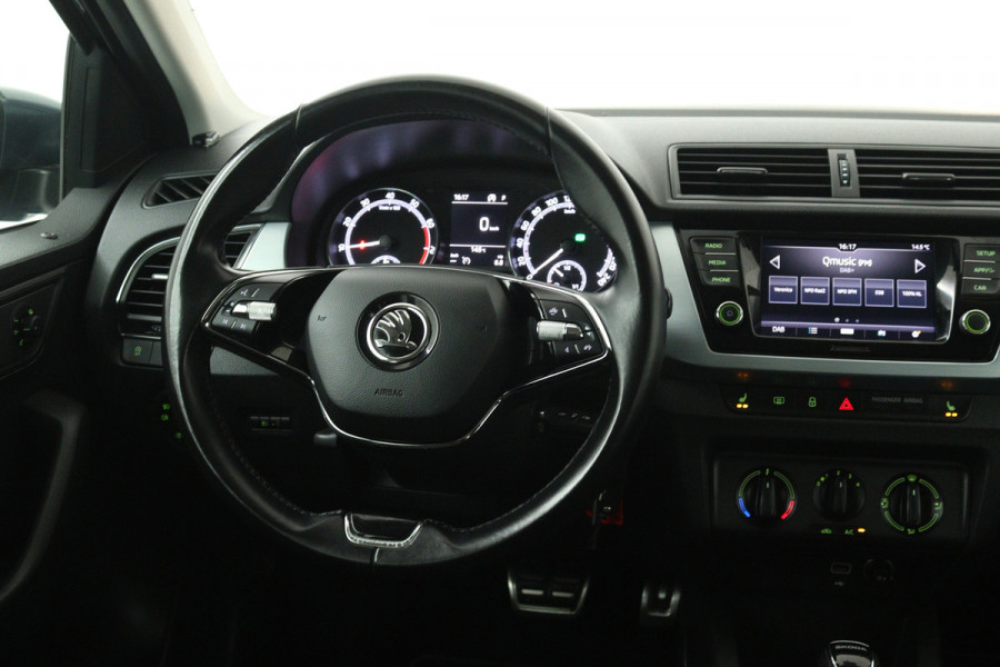 Škoda Fabia 1.0 TSI Sport business (TREKHAAK, CAMERA, STOELVERWARMING, CRUISE CONTROL, PARKEERSENSOREN)