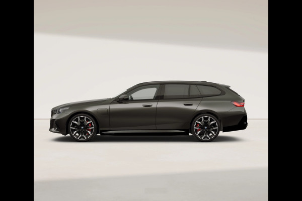 BMW 5 Serie Touring 550e xDrive M-Sport Pro - M-Zetels - Full Option - NP108.000