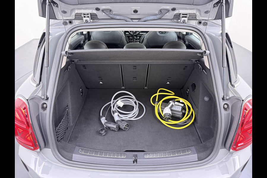 MINI Countryman 1.5 Cooper S E ALL4 PHEV Plug-in Hybride | Direct Rijklaar & Leverbaar | Panorama Dak | Stoelverwarming | Adaptieve Cruise Control | CarPlay & Camera | 12 Mnd BOVAG Garantie