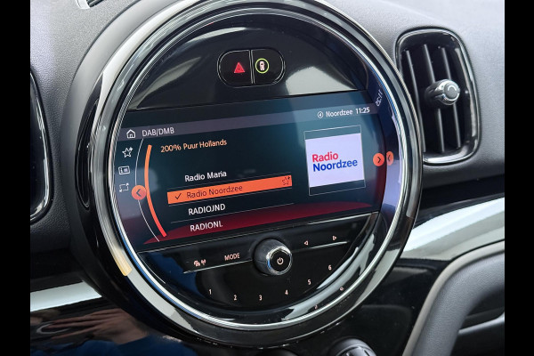 MINI Countryman 1.5 Cooper S E ALL4 PHEV Plug-in Hybride | Direct Rijklaar & Leverbaar | Panorama Dak | Stoelverwarming | Adaptieve Cruise Control | CarPlay & Camera | 12 Mnd BOVAG Garantie
