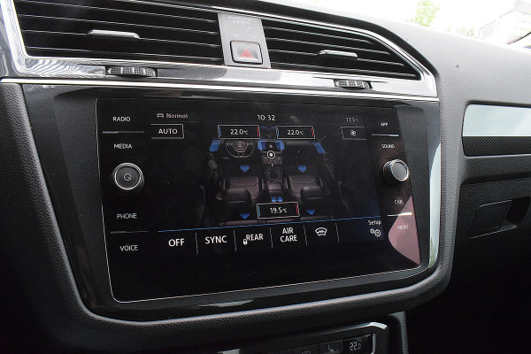 Volkswagen Tiguan 2.0 TSI 4Motion Highline | Trekhaak | Apple CarPlay | Camera | Stoelverwarming