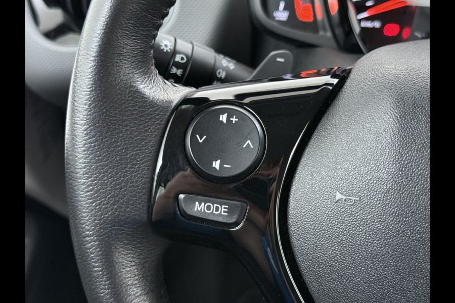 Peugeot 108 1.0 e-VTi 5Drs Automaat Navi* Apple Carplay Android Auto Airco Bluetooth Allure Led Lmv Isofix Centrale vergrendeling Afstandsbediend Origineel Nederlandse Auto