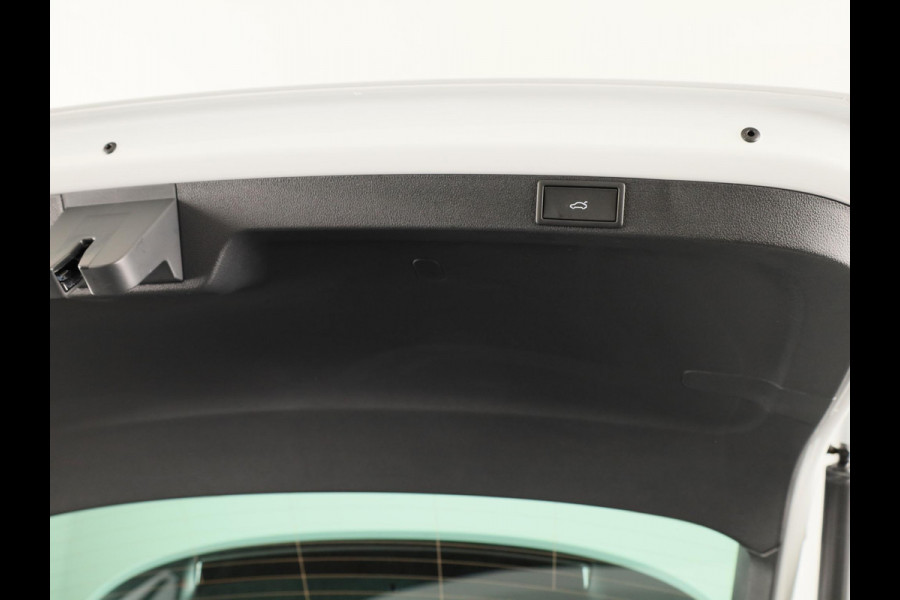 Škoda Octavia Combi Business Edition Plus m-HEV 1.5 TSI 115 pk 7 versn. DSG | Winter pakket | Lichtmetalen velgen 18 inch Lerna Antraciet