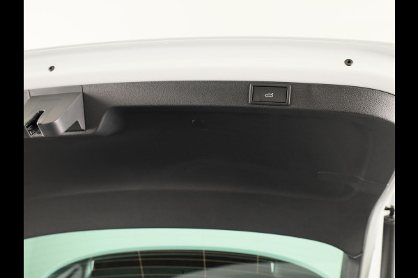 Škoda Octavia Combi Business Edition Plus m-HEV 1.5 TSI 115 pk 7 versn. DSG | Winter pakket | Lichtmetalen velgen 18 inch Lerna Antraciet