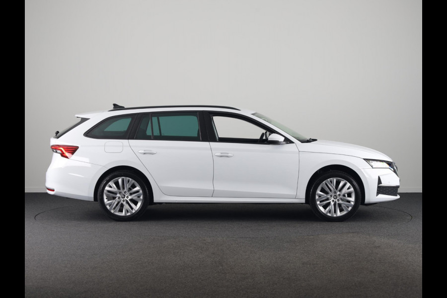 Škoda Octavia Combi Business Edition Plus m-HEV 1.5 TSI 115 pk 7 versn. DSG | Winter pakket | Lichtmetalen velgen 18 inch Lerna Antraciet