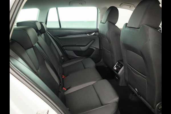 Škoda Octavia Combi Business Edition Plus m-HEV 1.5 TSI 115 pk 7 versn. DSG | Winter pakket | Lichtmetalen velgen 18 inch Lerna Antraciet