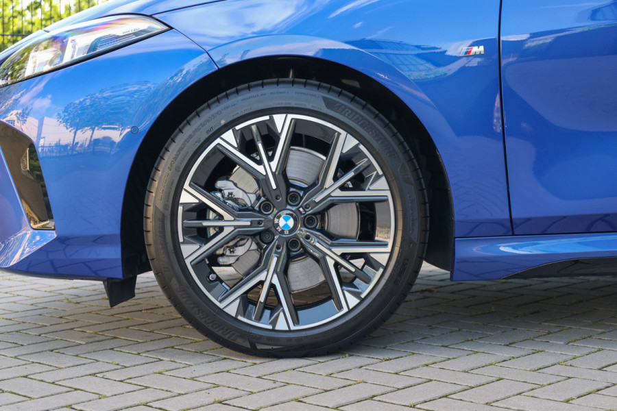 BMW 1-serie 123 xDrive | VOL! | M-SPORT | PANO | MEMORY | HUD | H/K | 360 | KEYLESS |