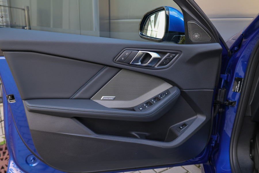 BMW 1-serie 123 xDrive | VOL! | M-SPORT | PANO | MEMORY | HUD | H/K | 360 | KEYLESS |