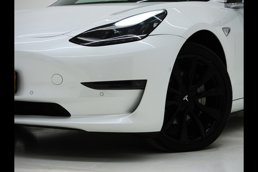 Tesla Model 3 Long Range AWD 75 kWh 351PK | Panoramadak | AutoPilot | Camera | Leder | Stoelverwarming