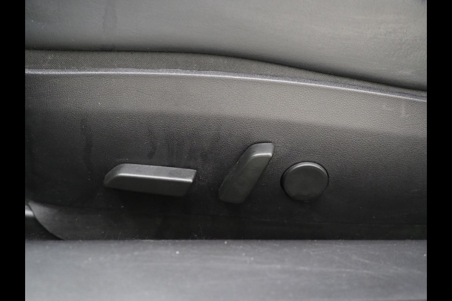 Tesla Model 3 Long Range AWD 75 kWh 351PK | Panoramadak | AutoPilot | Camera | Leder | Stoelverwarming