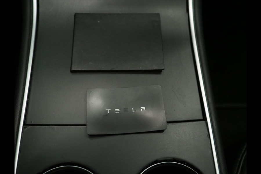 Tesla Model 3 Long Range AWD 75 kWh 351PK | Panoramadak | AutoPilot | Camera | Leder | Stoelverwarming