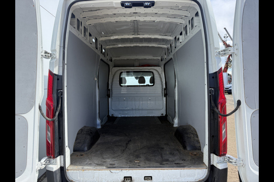 Maxus eDeliver 9 89kWh L3H3 328KM WLTP 91% (SOH) 204PK Dubbele schuifeur 90KW Snelladen Cruise control Led Airco Apple Carplay Camera Parkeersensoren