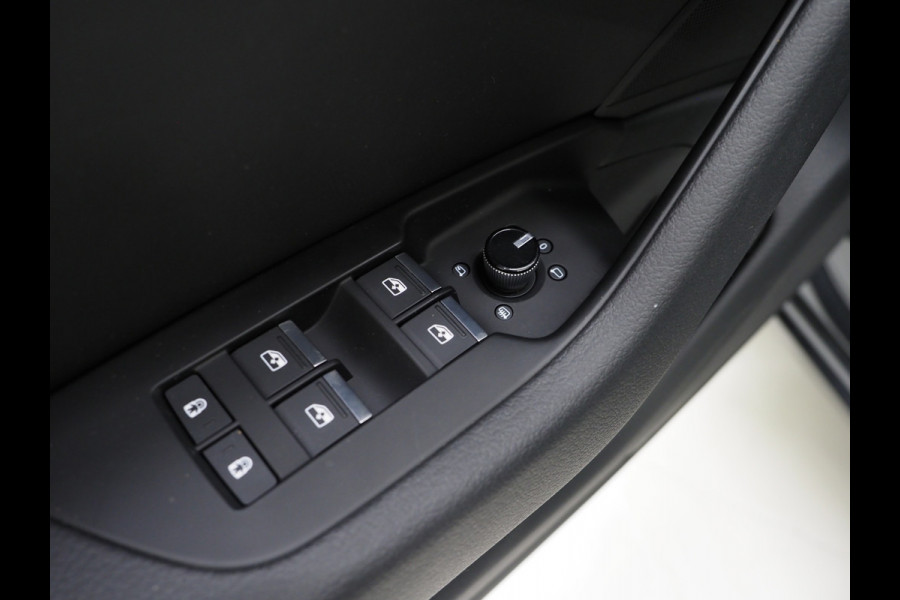 Audi A6 Avant 50 TFSI e quattro | Leder | Trekhaak | 360 | Sfeerlicht | Memory | Keyless | Adaptive Cruise | Carplay