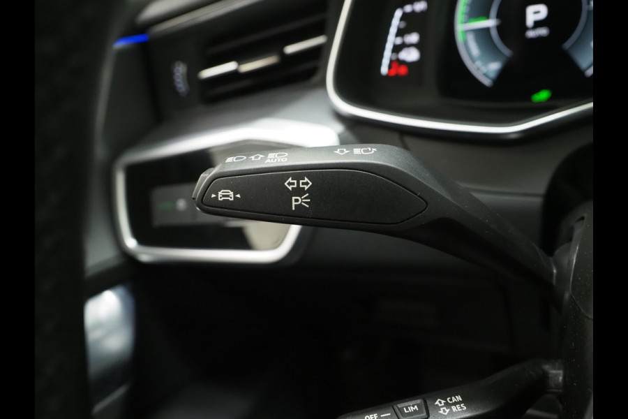 Audi A6 Avant 50 TFSI e quattro | Leder | Trekhaak | 360 | Sfeerlicht | Memory | Keyless | Adaptive Cruise | Carplay