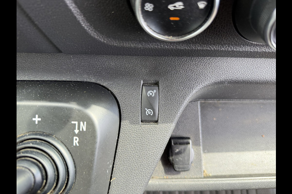 Renault Master Plancher T35 2.3 dCi 150pk Luchtvering Airco Cruise Control Plancher Foodtruck Meubelbak Paardenwagen