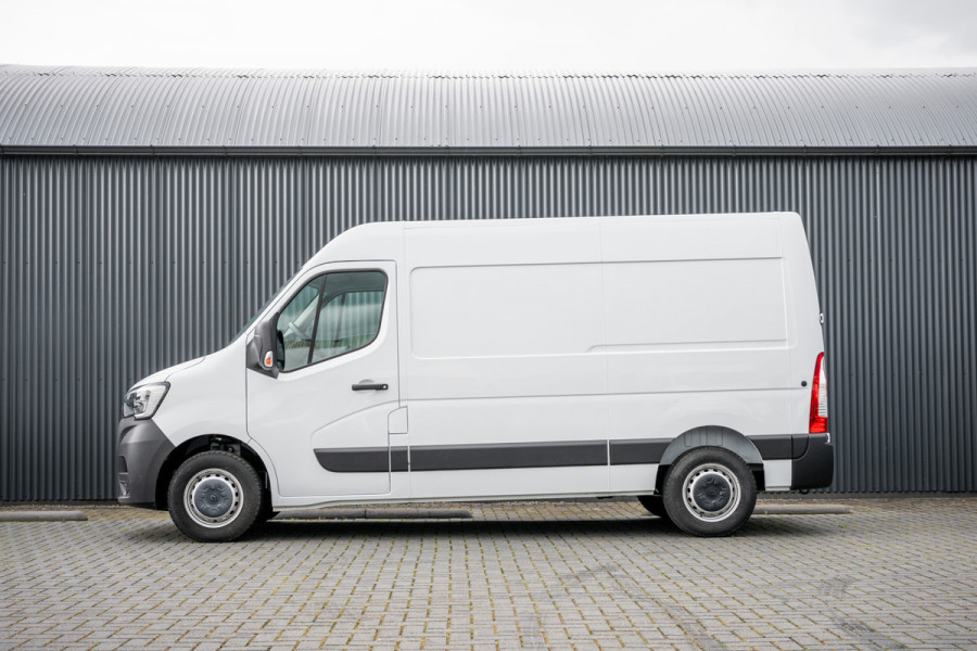 Renault Master Bleu DCI 135PK | L2H2 | Nieuw | Navi | 3-Zits | LED | Cruise | Airco