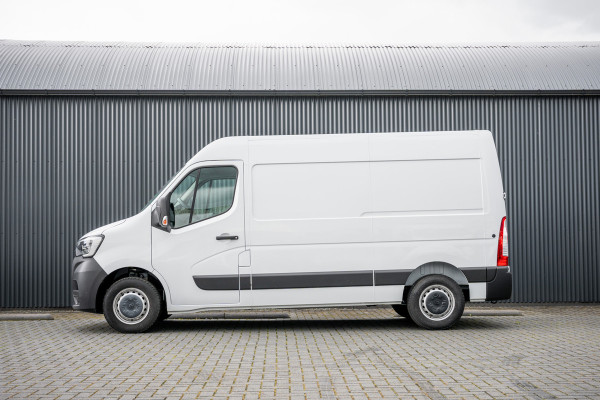 Renault Master Bleu DCI 135PK | L2H2 | Nieuw | Navi | 3-Zits | LED | Cruise | Airco