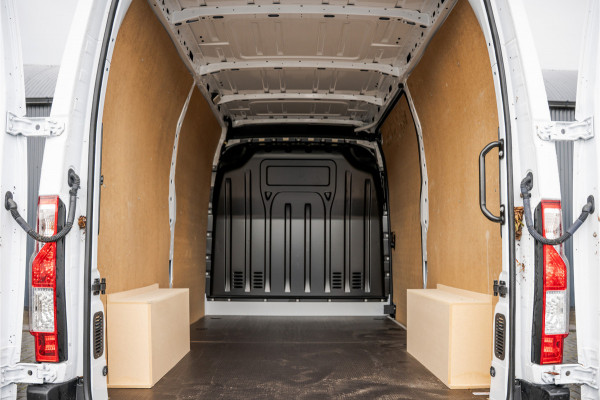 Renault Master Bleu DCI 135PK | L2H2 | Nieuw | Navi | 3-Zits | LED | Cruise | Airco