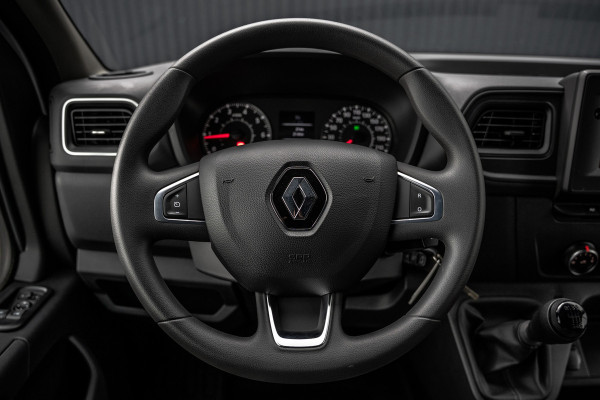 Renault Master Bleu DCI 135PK | L2H2 | Nieuw | Navi | 3-Zits | LED | Cruise | Airco