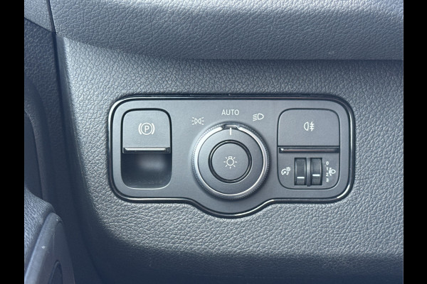 Mercedes-Benz eSprinter 312 55 kWh L2H2 168km WLTP 92,2% (SOH) L2H2 80kw Snelladen Climate Control Laadkabel Stoelverwarming