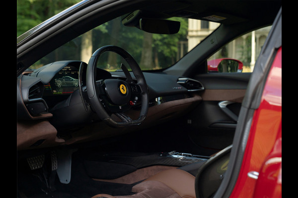 Ferrari 296 GTB 3.0 V6 | Rosso Mugello | Daytona Racing Seats | Lift | Pass. Display | JBL