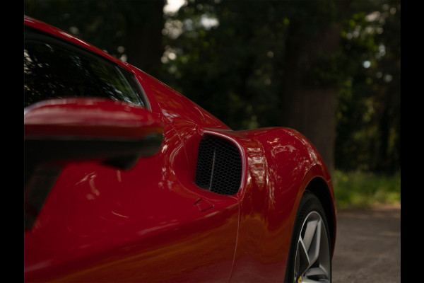 Ferrari 296 GTB 3.0 V6 | Rosso Mugello | Daytona Racing Seats | Lift | Pass. Display | JBL