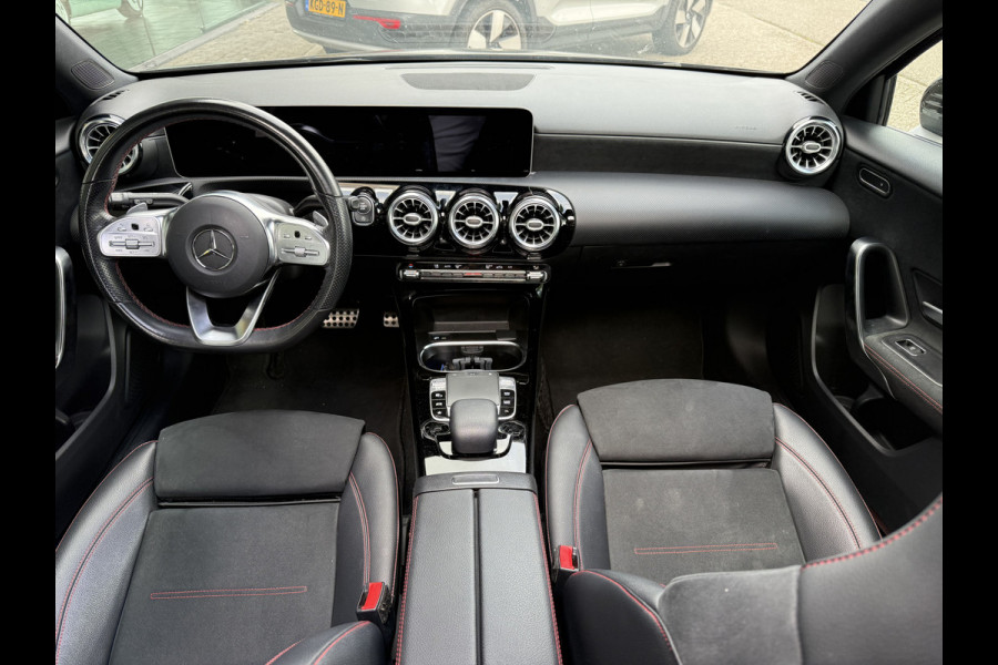 Mercedes-Benz A-Klasse 200 Business Solution AMG ** Panodak ** LED ** Carplay ** APK 11-2027!! ** Dealeronderhouden