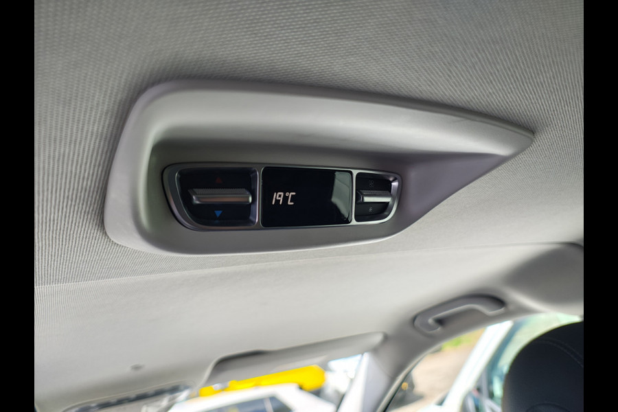 Mercedes-Benz V-Klasse 300d 4-MATIC Extra Lang Dubbele Cabine 5-Persoons 2X Elek.Schuifdeur Trekhaak Apple Carplay Android Auto Navi* Camera Cruise Con Stoelverwarming Lmv 20" Privacy Glas Led Isofix DAB Elek.Achterklep 2.000KG Trekgewicht