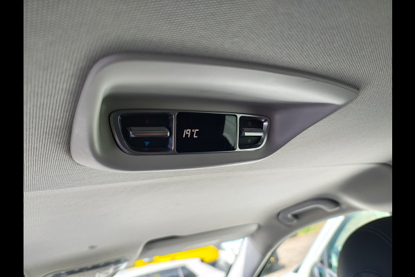 Mercedes-Benz V-Klasse 300d 4-MATIC Extra Lang Dubbele Cabine 5-Persoons 2X Elek.Schuifdeur Trekhaak Apple Carplay Android Auto Navi* Camera Cruise Con Stoelverwarming Lmv 20" Privacy Glas Led Isofix DAB Elek.Achterklep 2.000KG Trekgewicht