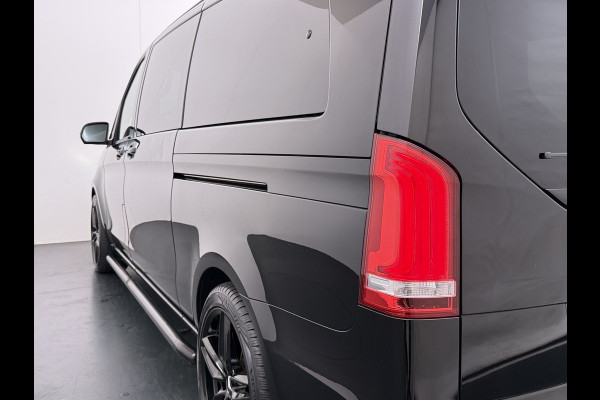 Mercedes-Benz V-Klasse 300d 4-MATIC Extra Lang Dubbele Cabine 5-Persoons 2X Elek.Schuifdeur Trekhaak Apple Carplay Android Auto Navi* Camera Cruise Con Stoelverwarming Lmv 20" Privacy Glas Led Isofix DAB Elek.Achterklep 2.000KG Trekgewicht