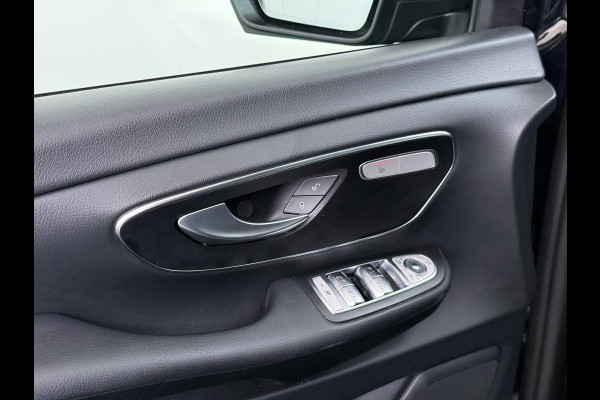 Mercedes-Benz V-Klasse 300d 4-MATIC Extra Lang Dubbele Cabine 5-Persoons 2X Elek.Schuifdeur Trekhaak Apple Carplay Android Auto Navi* Camera Cruise Con Stoelverwarming Lmv 20" Privacy Glas Led Isofix DAB Elek.Achterklep 2.000KG Trekgewicht
