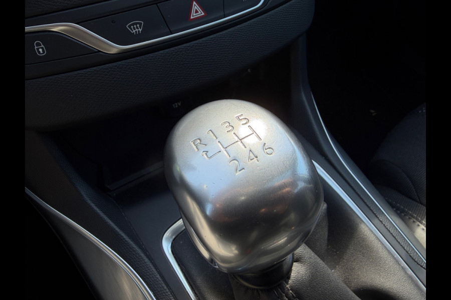 Peugeot 308 1.2 PureTech Premium / Pano / Riem is Vervangen