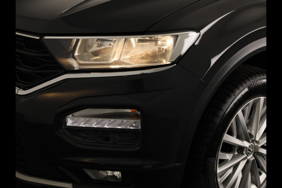 Volkswagen T-Roc 1.5 TSI Style Business 150PK | Automaat | Navigatie | Digitaal dashboard | Camera