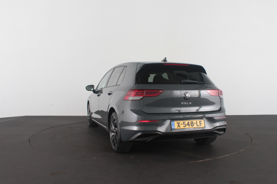 Volkswagen Golf 1.5 TSI Life Business > Dolphin Grey/Trekhaak/Camera/Winterpakket/Keyless/17inch...