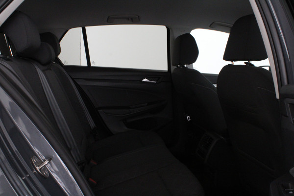 Volkswagen Golf 1.5 TSI Life Business > Dolphin Grey/Trekhaak/Camera/Winterpakket/Keyless/17inch...
