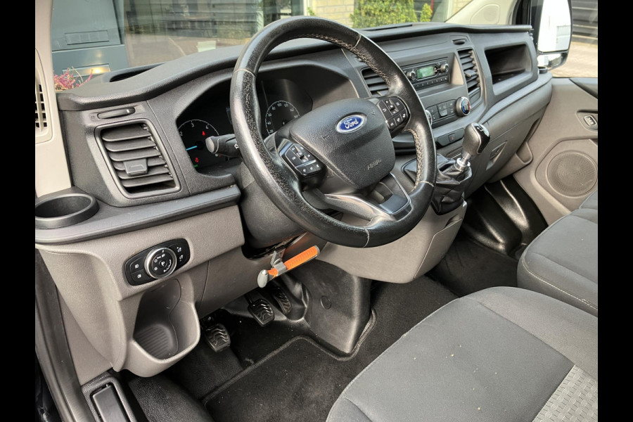 Ford Transit Custom 300 2.0 L2H1 DC | Trekhaak | 6-persoons | BTW
