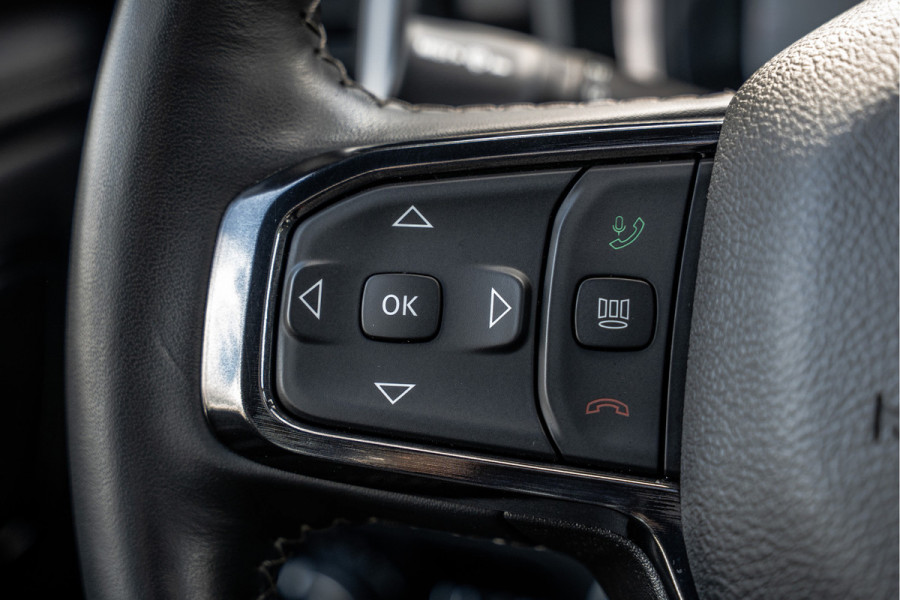 Dodge Ram 1500 1500 LIMITED 5.7L V8 | 1e Eigenaar | Head up | Luchtvering | Rambox | Split Tailgate | Pano | Harman / Kardon