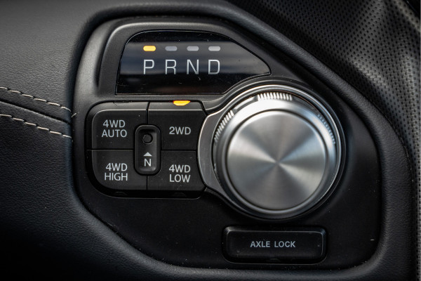 Dodge Ram 1500 1500 LIMITED 5.7L V8 | 1e Eigenaar | Head up | Luchtvering | Rambox | Split Tailgate | Pano | Harman / Kardon