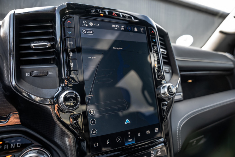 Dodge Ram 1500 1500 LIMITED 5.7L V8 | 1e Eigenaar | Head up | Luchtvering | Rambox | Split Tailgate | Pano | Harman / Kardon