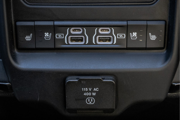 Dodge Ram 1500 1500 LIMITED 5.7L V8 | 1e Eigenaar | Head up | Luchtvering | Rambox | Split Tailgate | Pano | Harman / Kardon