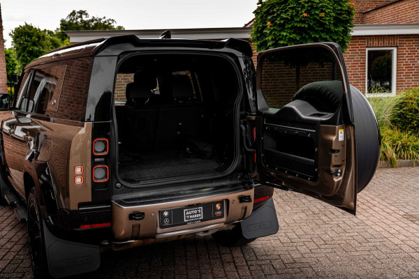 Land Rover Defender 110 P400e 110 X-Dynamic 404 PK URBAN Luchtvering Trekhaak 360 Camera Meridian 22''