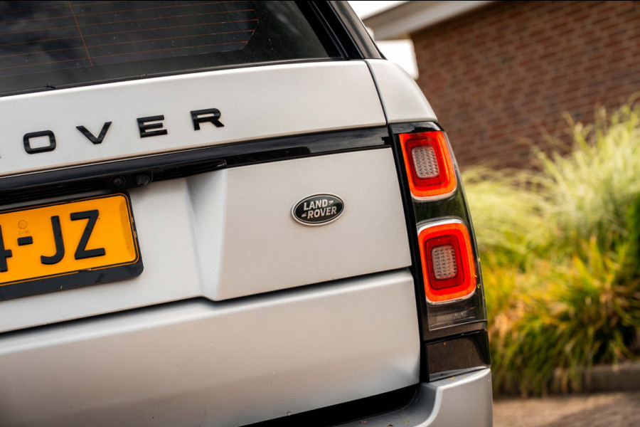 Land Rover Range Rover P400e Limited Edition 404 PK SVO Kleur Pano Soft-Close Keyless Meridian 21''