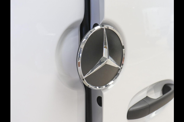 Mercedes-Benz Sprinter 315 CDI Automaat L2H2 PRO Airco MBUX Navigatie Adaptive Cruise Control Leder PDC VA + Camera Trekhaak 3500kg Comfortstoel