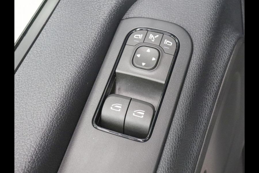 Mercedes-Benz Sprinter 315 CDI Automaat L2H2 PRO Airco MBUX Navigatie Adaptive Cruise Control Leder PDC VA + Camera Trekhaak 3500kg Comfortstoel